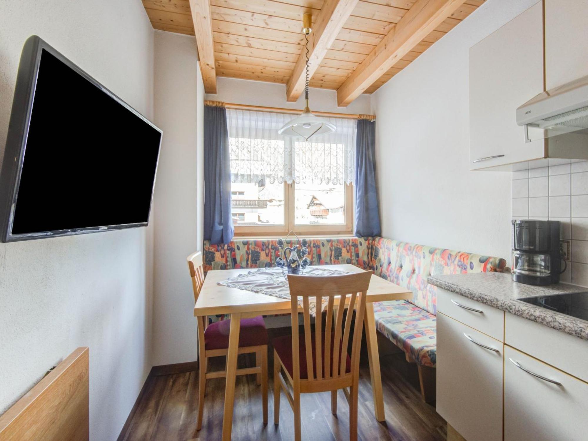 לאנגנפלד Comfortable Apartment In L Ngenfeld With Ski Storage מראה חיצוני תמונה