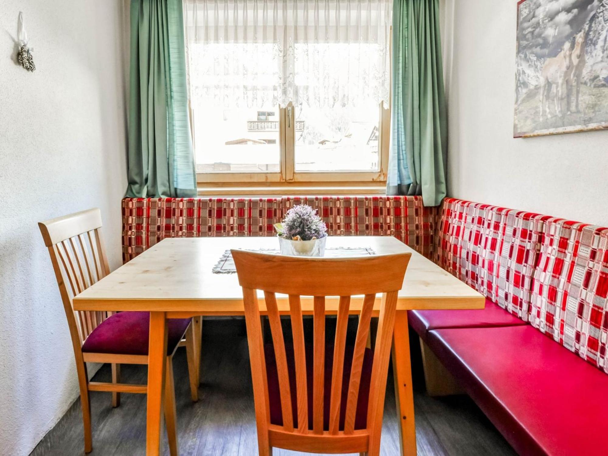 לאנגנפלד Comfortable Apartment In L Ngenfeld With Ski Storage מראה חיצוני תמונה